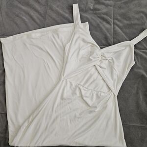 White Sleeveless Dress